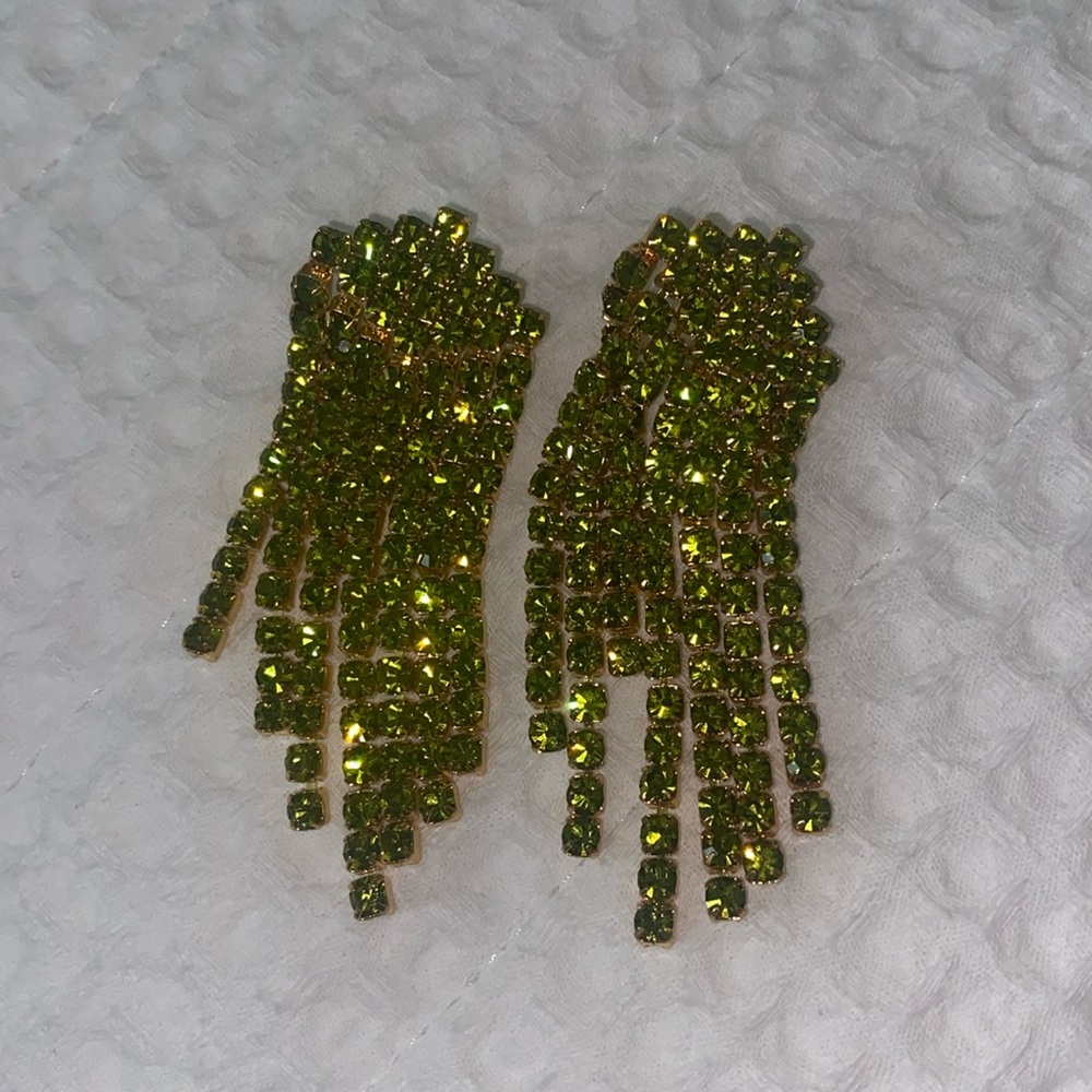 Tuckernuck Olive Earrings